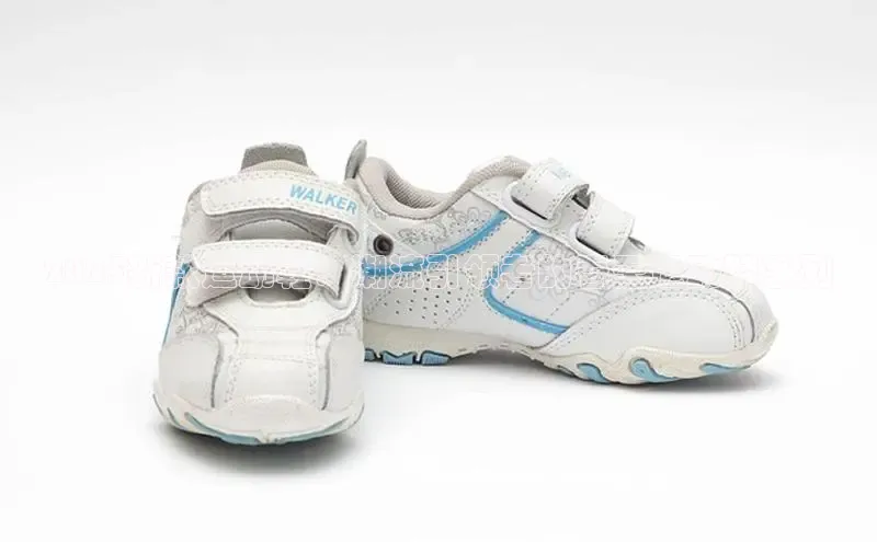 2025新款运动鞋：潮流引领者的春天运动鞋系列